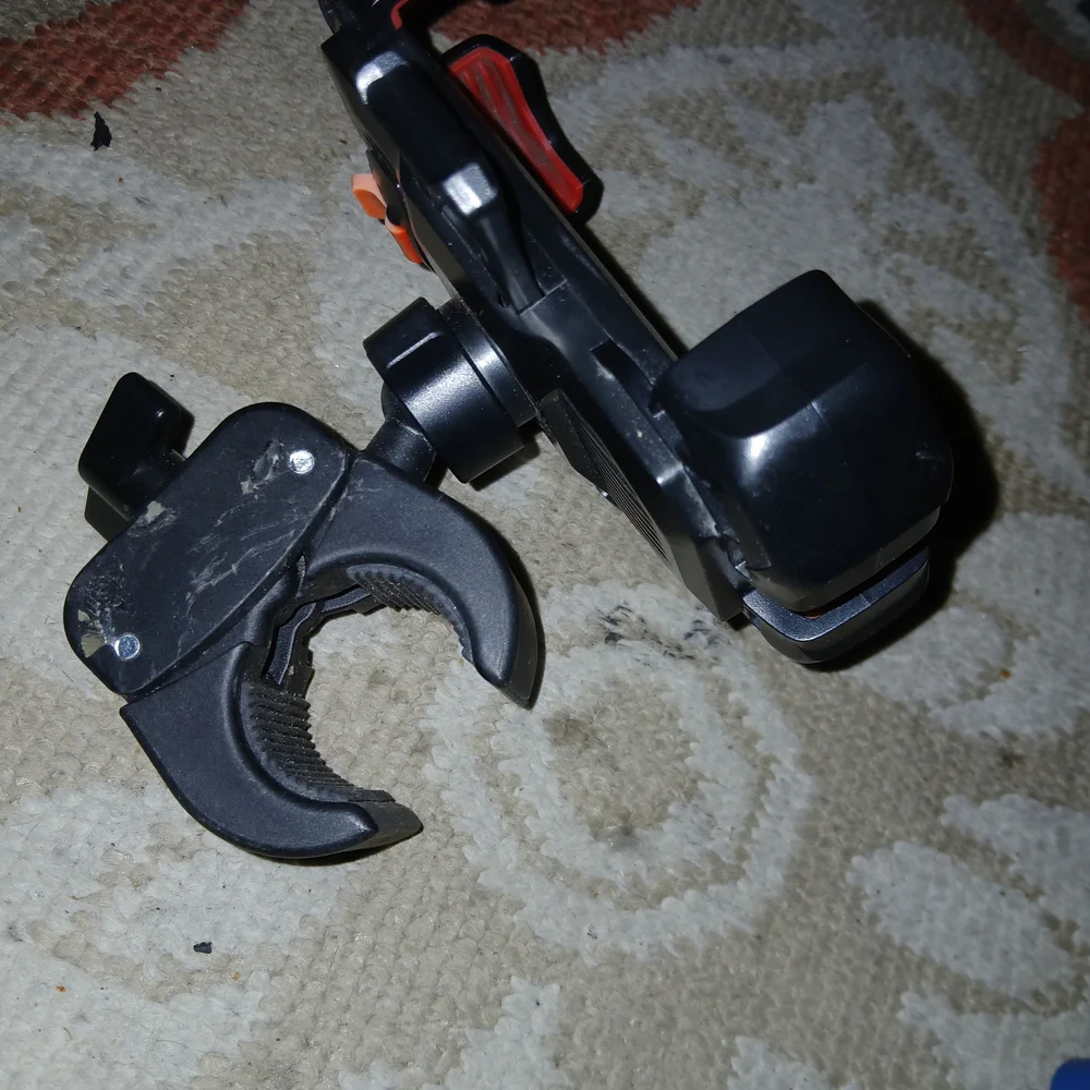 Joyroom Phone Holder For Bike/motorcycle Like New BUY ONE ITEM CHOOSE ONE FREE
